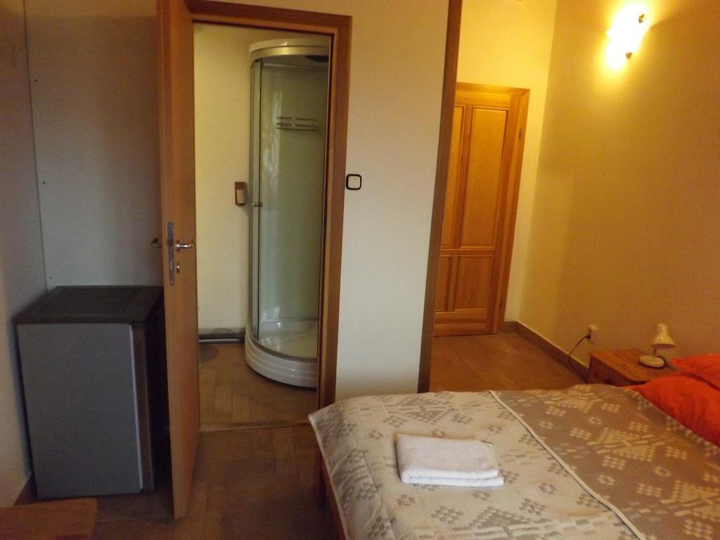 Napos Vendeghaz Hotel Gyor Exterior photo